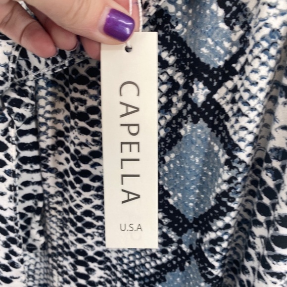 Capella flair leg pants. Size Medium NWT - Picture 3 of 8